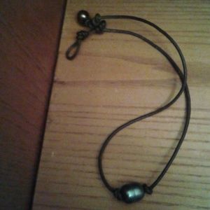 ON SALE NOW! Nwot large black freshw.pearl choker